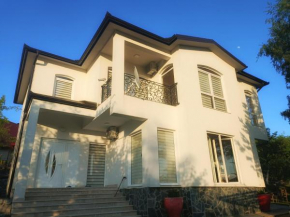 Villa Una
